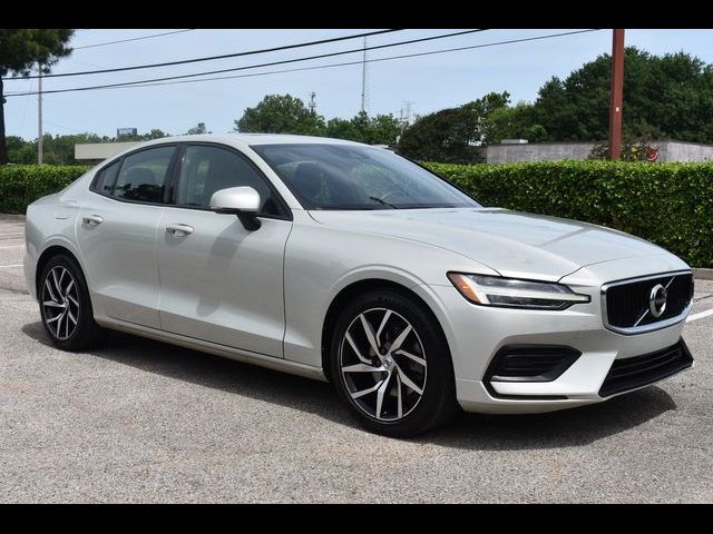 2020 Volvo S60 Momentum