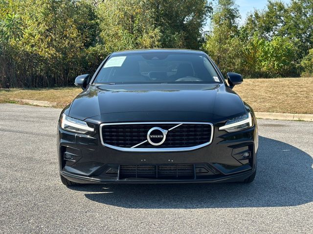 2020 Volvo S60 R-Design