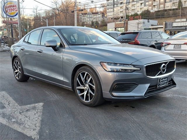 2020 Volvo S60 Momentum