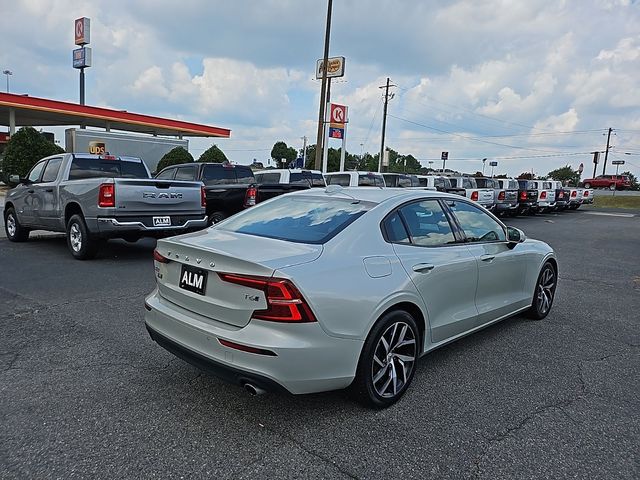 2020 Volvo S60 Momentum