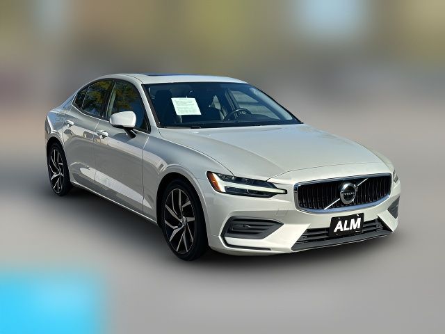 2020 Volvo S60 Momentum