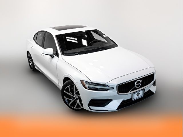 2020 Volvo S60 Momentum