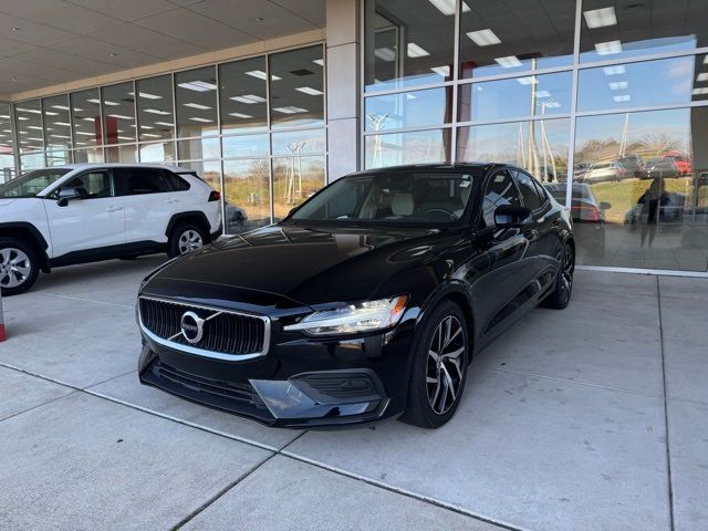 2020 Volvo S60 Momentum