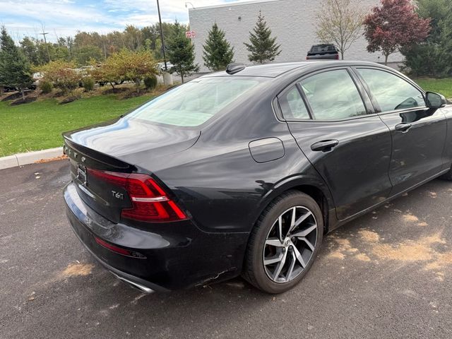 2020 Volvo S60 Momentum