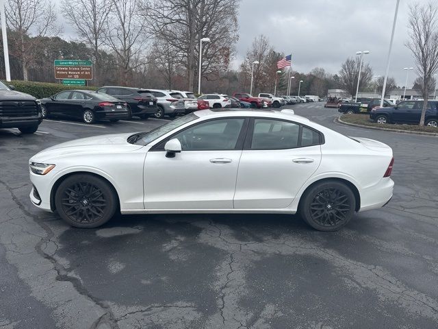 2020 Volvo S60 Momentum