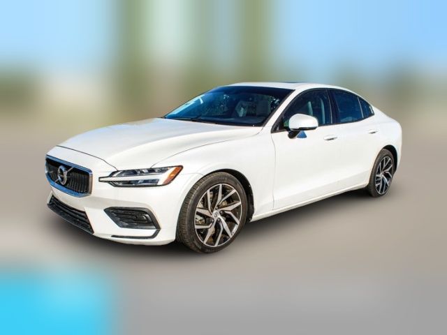 2020 Volvo S60 Momentum