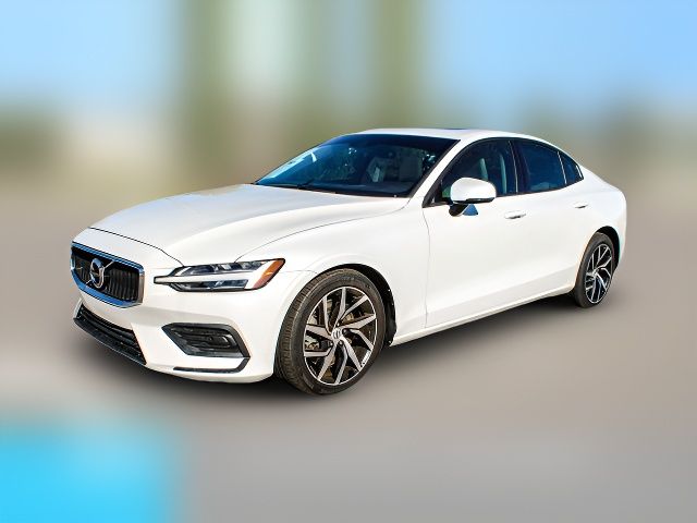 2020 Volvo S60 Momentum