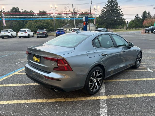 2020 Volvo S60 Momentum