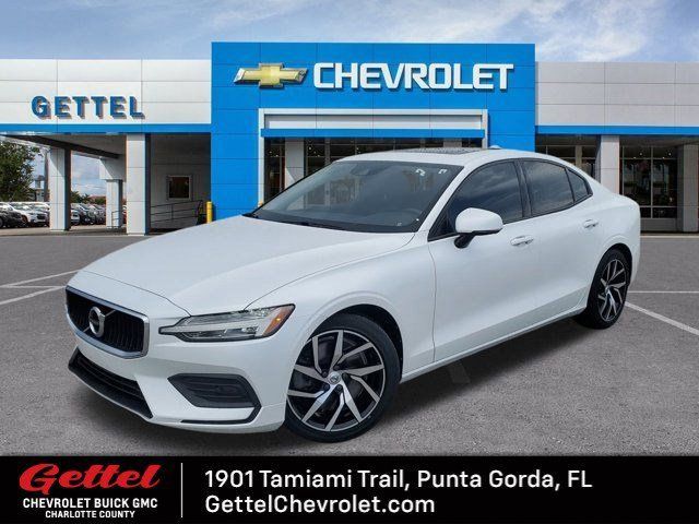 2020 Volvo S60 Momentum