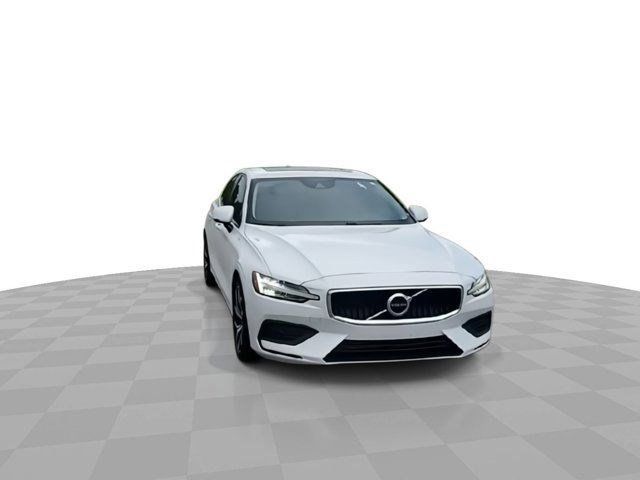 2020 Volvo S60 Momentum