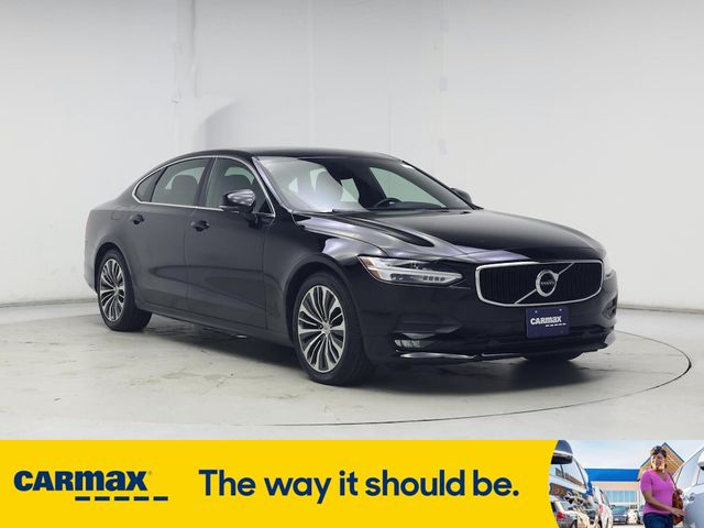 2020 Volvo S90 Momentum