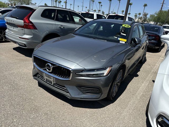 2020 Volvo V60 Momentum