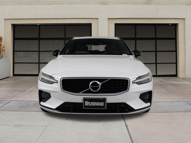 2020 Volvo V60 R-Design