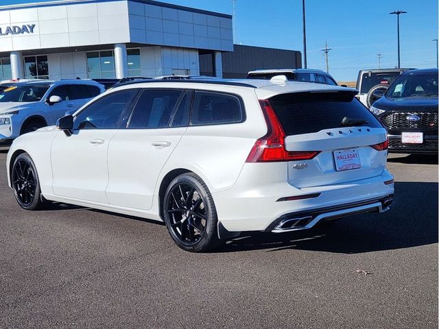 2020 Volvo V60 R-Design