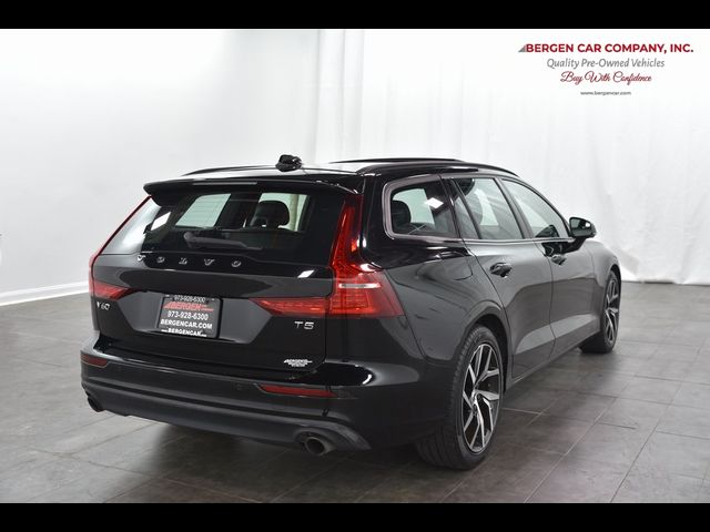 2020 Volvo V60 Momentum