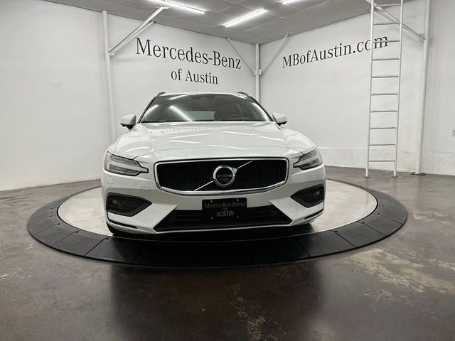 2020 Volvo V60 Momentum