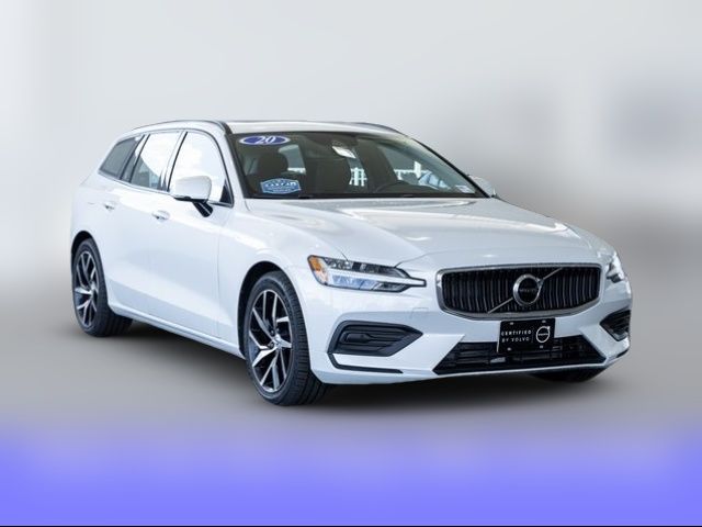 2020 Volvo V60 Momentum