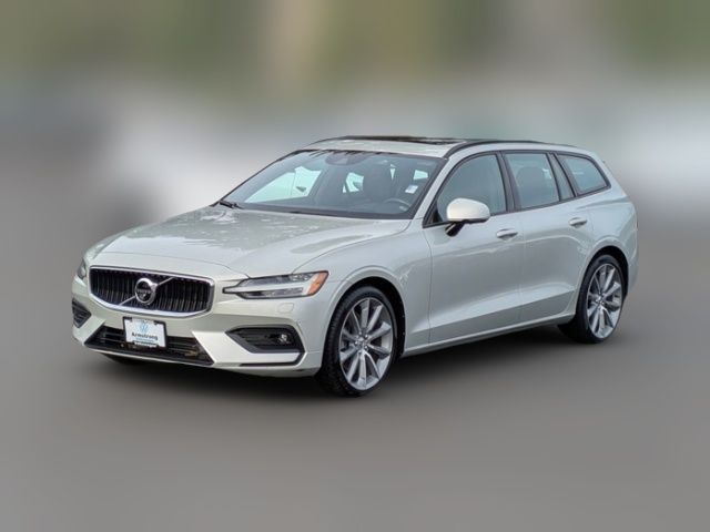 2020 Volvo V60 Momentum