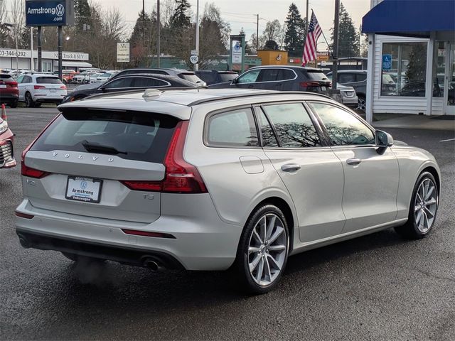 2020 Volvo V60 Momentum