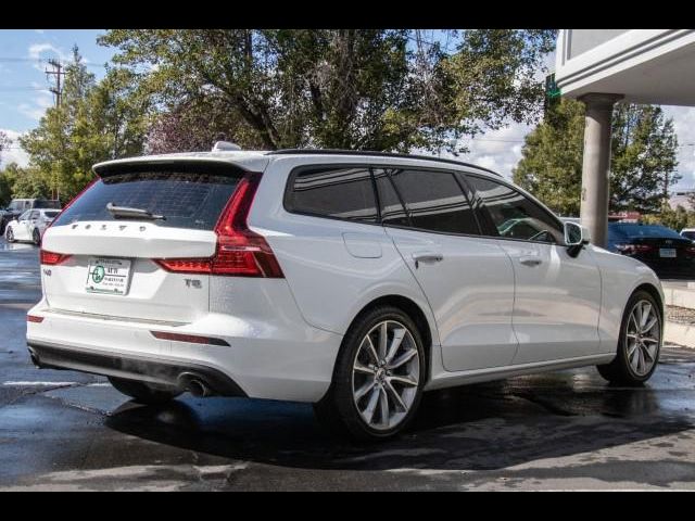 2020 Volvo V60 Momentum