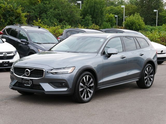 2020 Volvo V60 Cross Country Base