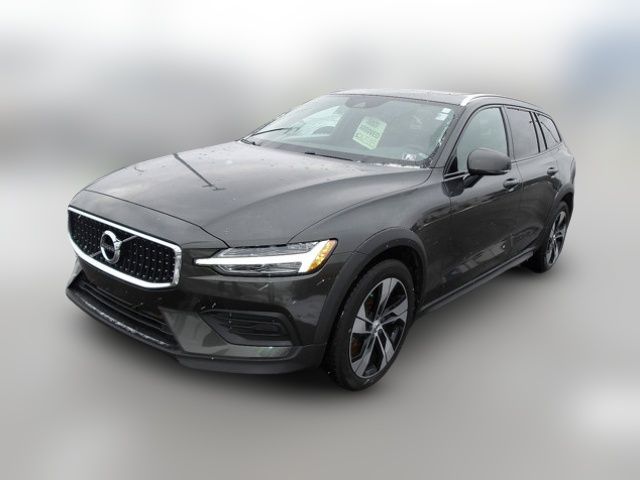 2020 Volvo V60 Cross Country Base