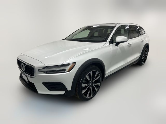2020 Volvo V60 Cross Country Base