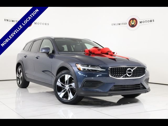 2020 Volvo V60 Cross Country Base