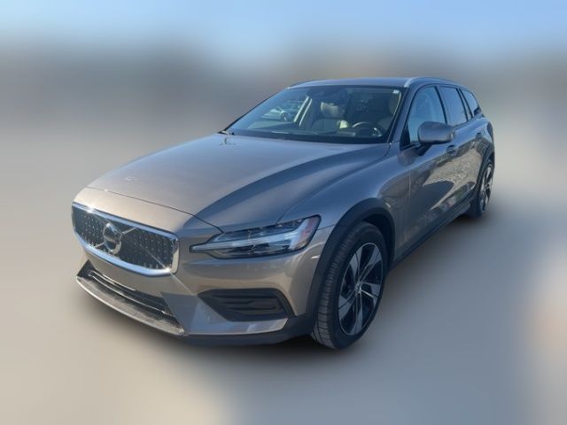 2020 Volvo V60 Cross Country Base