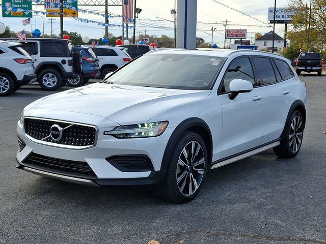 2020 Volvo V60 Cross Country Base