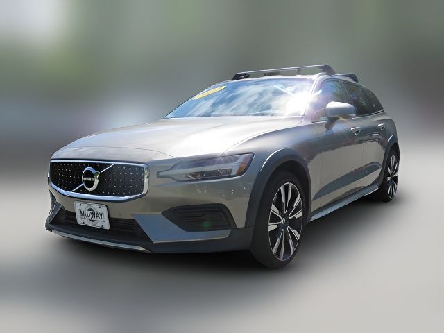 2020 Volvo V60 Cross Country Base