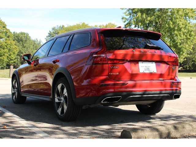 2020 Volvo V60 Cross Country Base