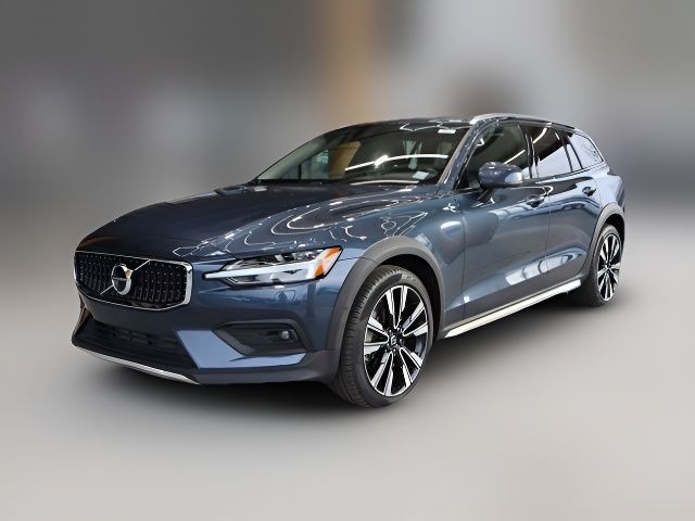 2020 Volvo V60 Cross Country Base