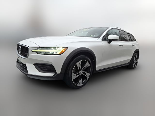 2020 Volvo V60 Cross Country Base