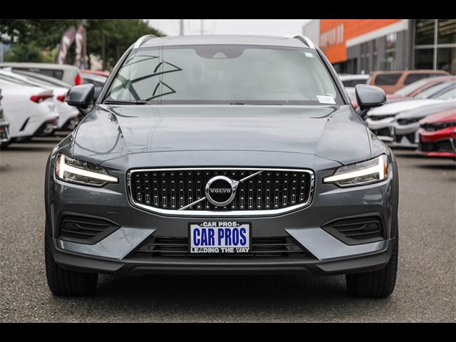 2020 Volvo V60 Cross Country Base