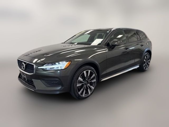 2020 Volvo V60 Cross Country Base