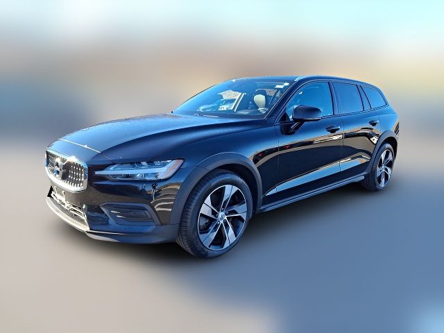 2020 Volvo V60 Cross Country Base