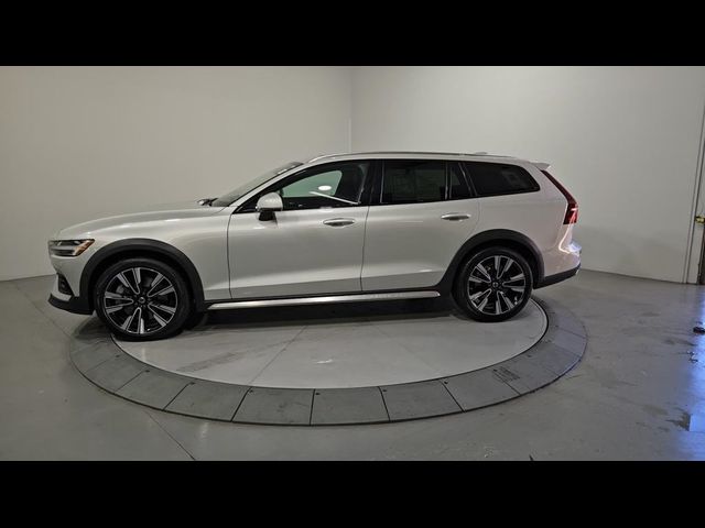 2020 Volvo V60 Cross Country Base