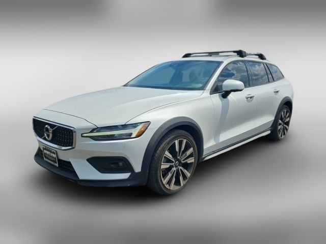 2020 Volvo V60 Cross Country Base