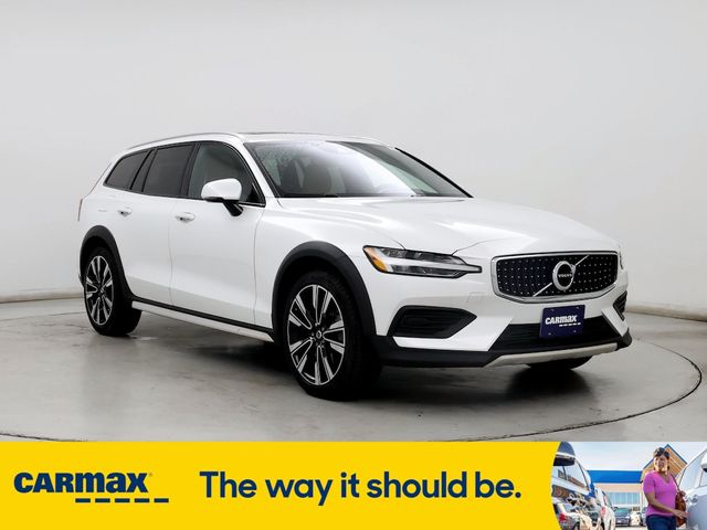 2020 Volvo V60 Cross Country Base