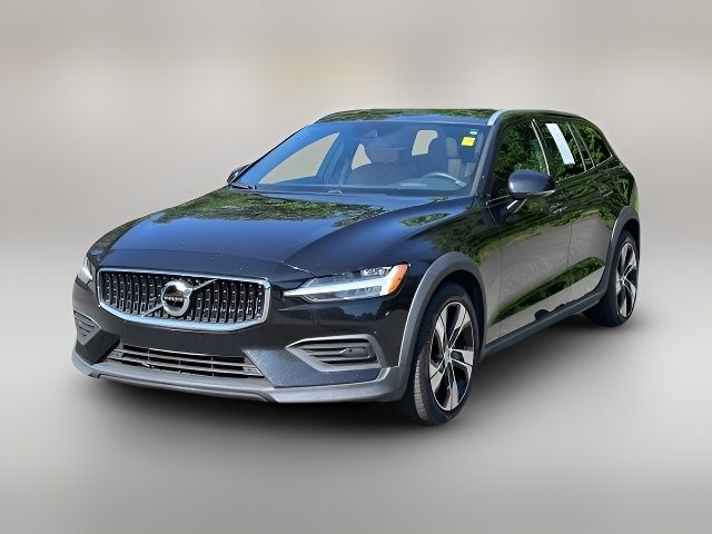 2020 Volvo V60 Cross Country Base
