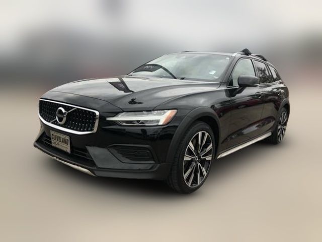 2020 Volvo V60 Cross Country Base