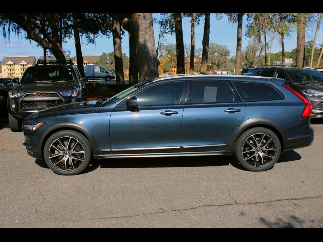 2020 Volvo V90 Cross Country Base