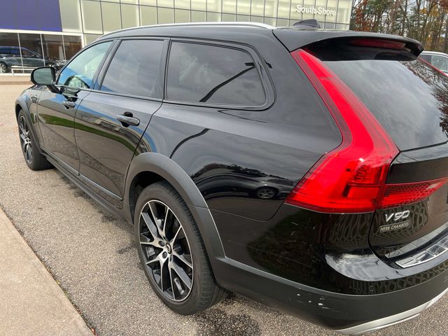 2020 Volvo V90 Cross Country Base