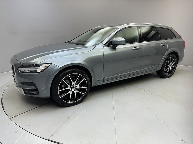 2020 Volvo V90 Cross Country Base