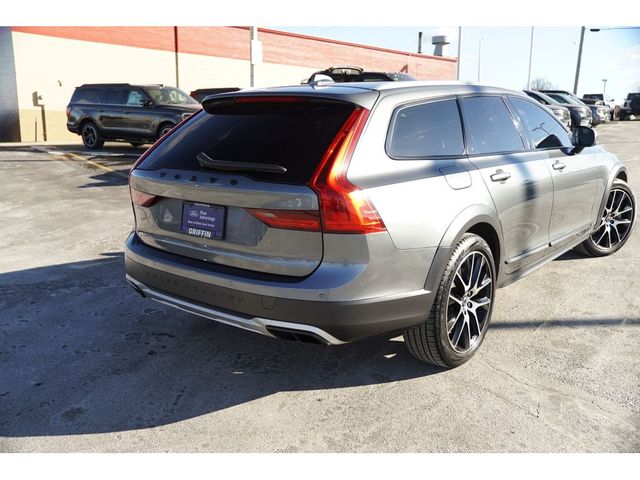 2020 Volvo V90 Cross Country Base