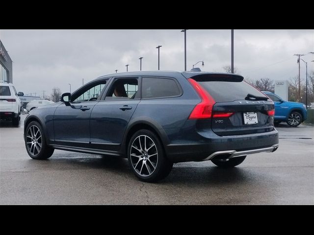 2020 Volvo V90 Cross Country Base