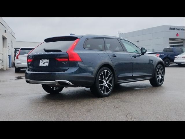 2020 Volvo V90 Cross Country Base