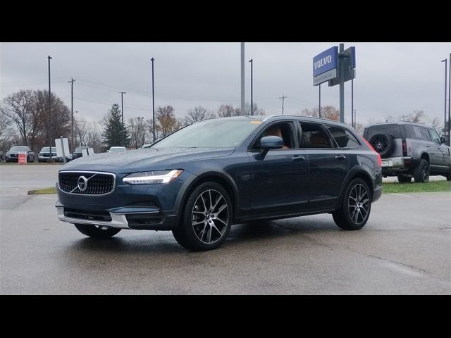 2020 Volvo V90 Cross Country Base