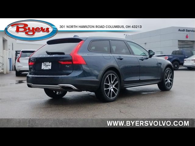 2020 Volvo V90 Cross Country Base